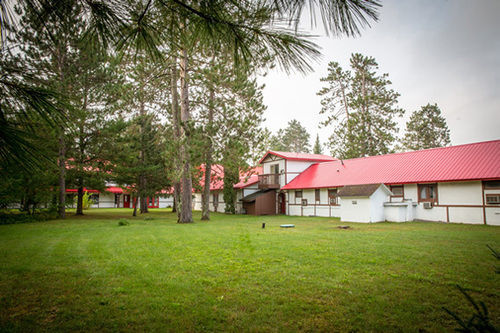 Northern Pine Inn Hayward Zewnętrze zdjęcie