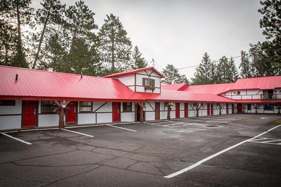 Northern Pine Inn Hayward Zewnętrze zdjęcie