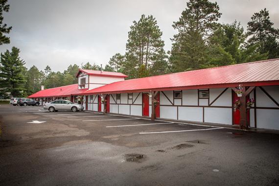 Northern Pine Inn Hayward Zewnętrze zdjęcie
