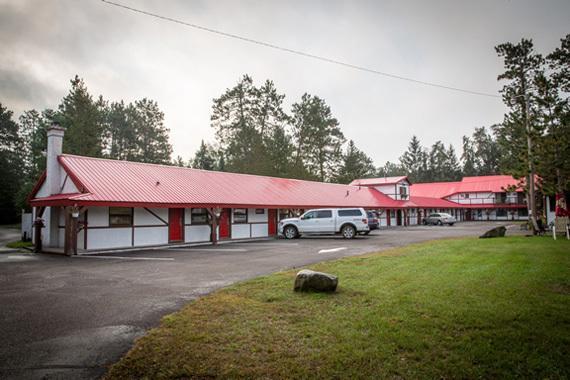 Northern Pine Inn Hayward Zewnętrze zdjęcie